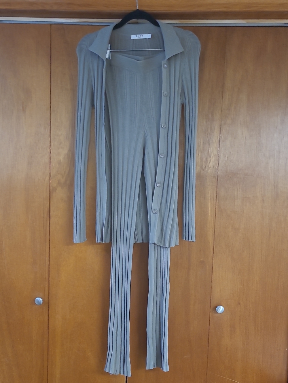 Ribbed High-Rise Slim Leggings in Sage Green